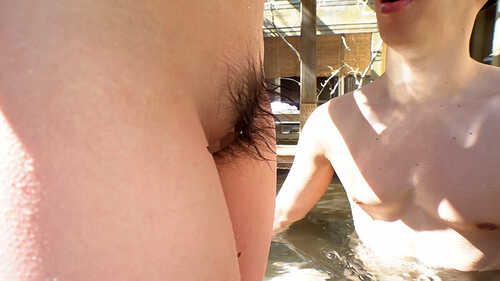 中出し露天温泉 ナチュラル陰毛＆スタイル抜群巨乳スキモノ愛人-第1张图片-萌站