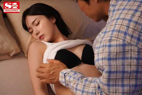 [4K/20.4G] [破解] SONE-101 寝たふりをしたままあなたの弟に何度も挿れられてること、あなたは知らないでしょう？ -第5张图片-萌站