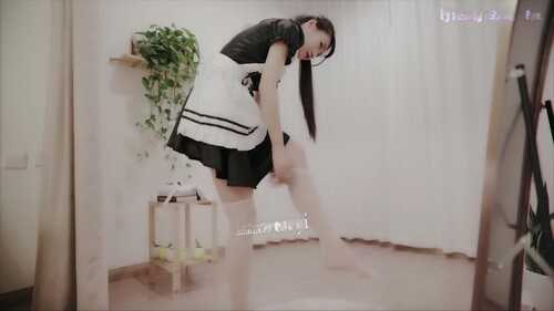 颜值即正义✅超极品明星颜值女神〖多乙〗与超市颜值美女老板在街上偶遇 风骚老板娘换上可爱女仆装 臣服在大鸡巴下-第1张图片-萌站