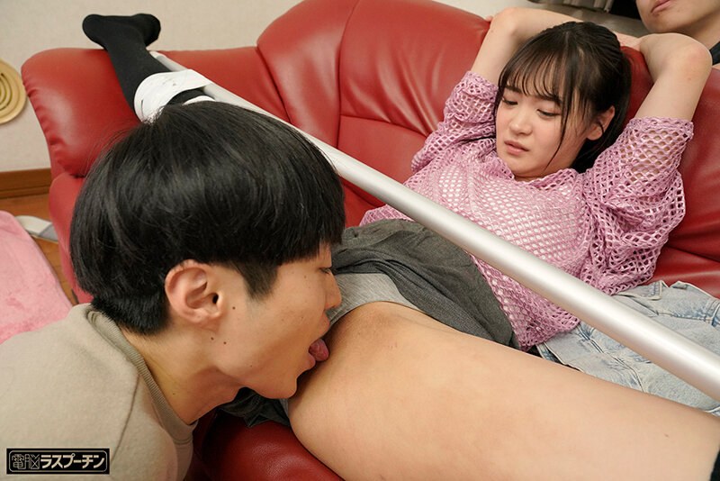 DRPT-072 甥っ子の悪ガキ2人に開脚拘束エンドレスクンニでイカされる美人叔母 潤うるる 若月もあ 若月もあちゃんのパンティとチェキ付き-第9张图片-萌站