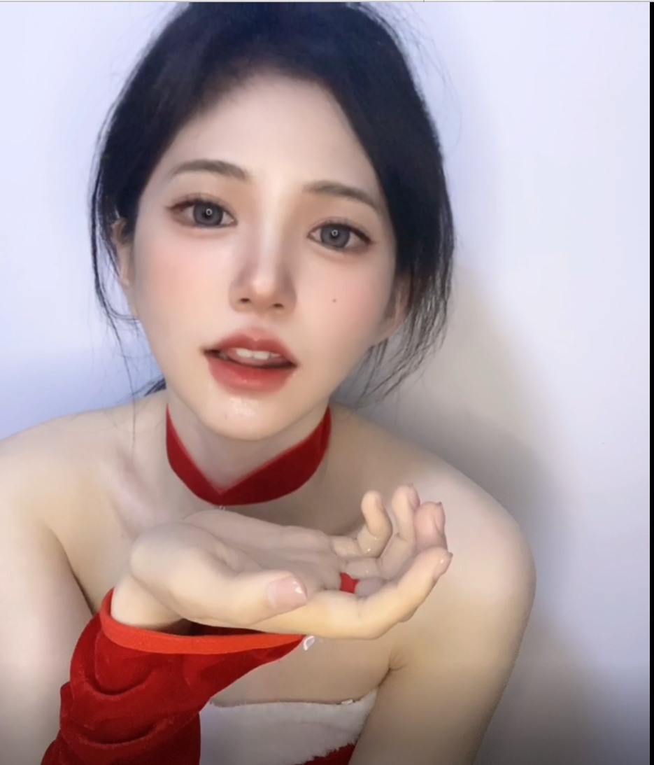 微博红人顶级容颜萝莉正妹 露脸私人订制模仿吞精无水原档-第3张图片-萌站