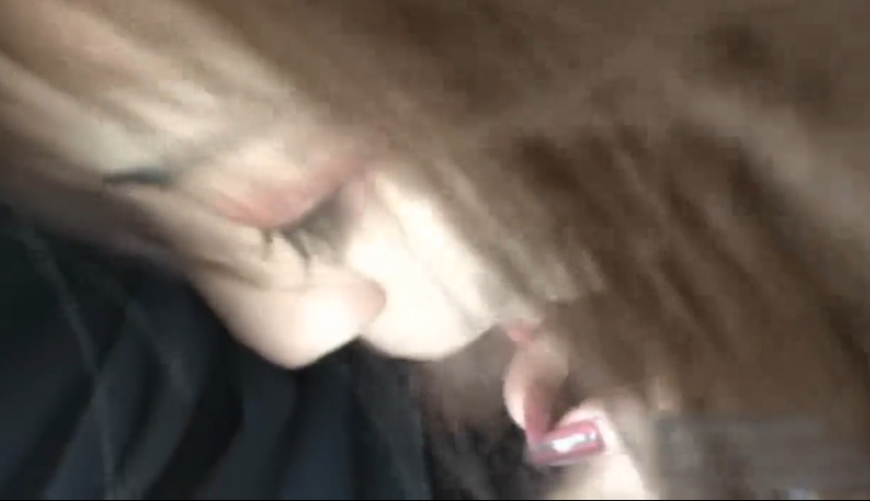 丝袜长腿大学生校花露脸深喉口爆吞精.-第4张图片-萌站