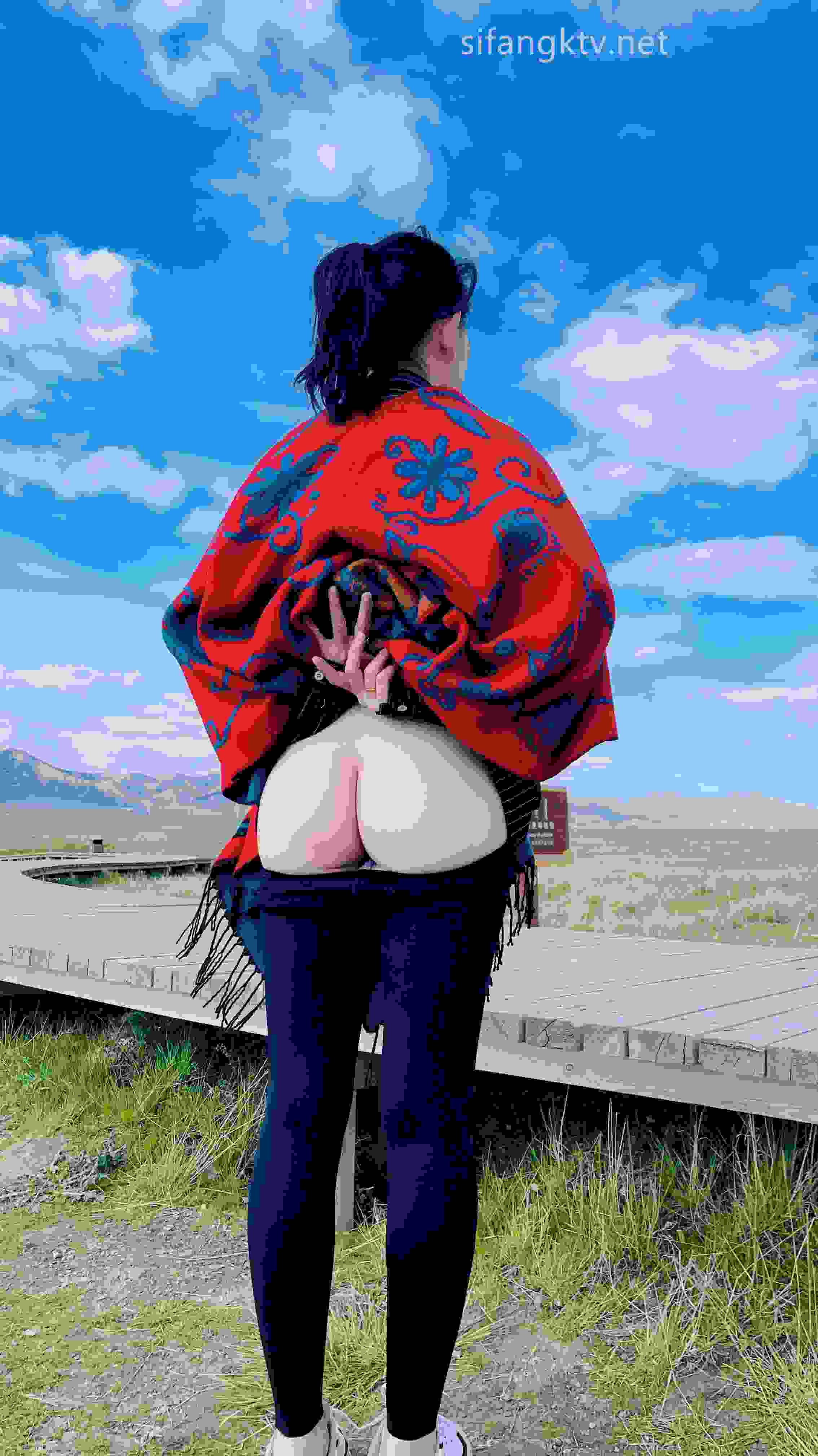 【骚妻网红】推特翘臀女神【小可爱】不雅私拍合集  5G 视频加图-第4张图片-萌站