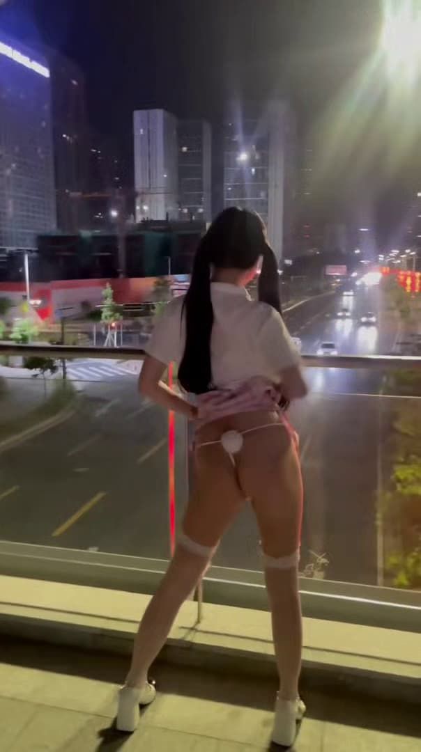 她是年度最骚的第一梯队女主包你满意️mp4-第10张图片-萌站