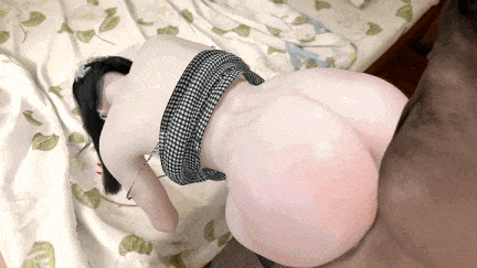【动画/剧情/中配/爆操/后入/中出】献妻 黑丝巨乳人妻在老公的蒙骗下被债主爆肏中出 [中配中字]-第2张图片-萌站
