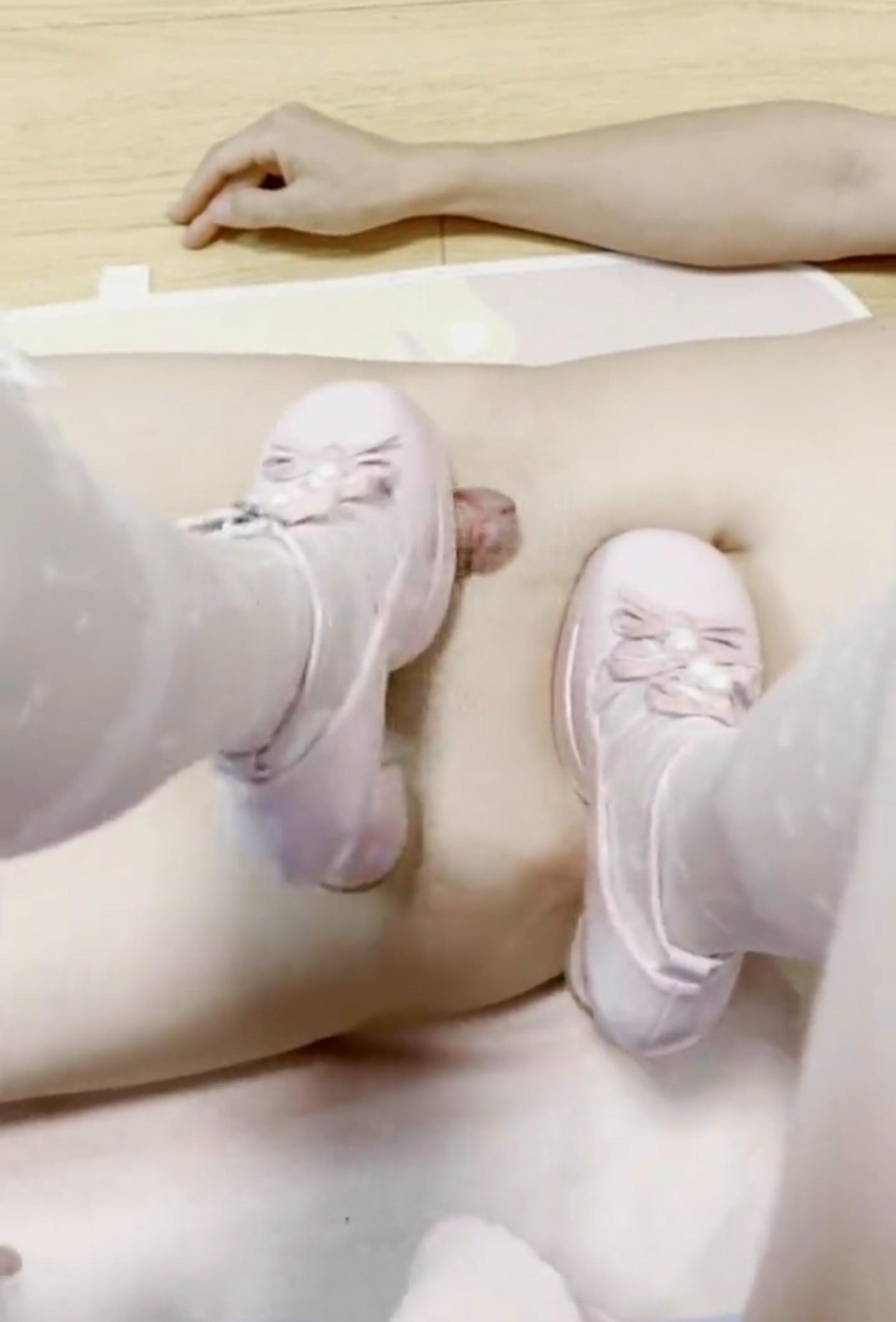 超甜美白丝白皮鞋典藏版-第2张图片-萌站