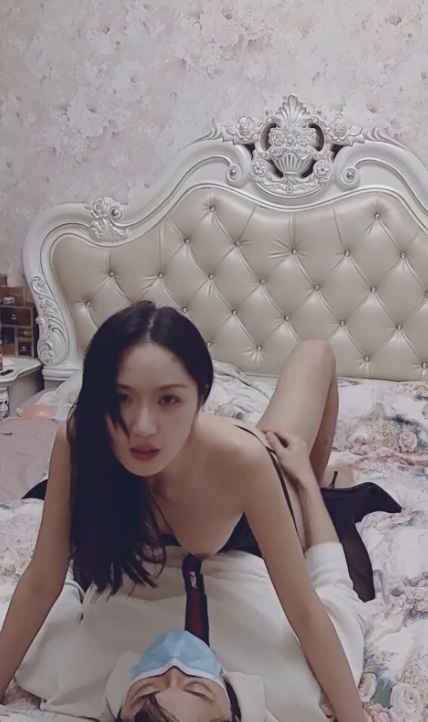 【黑料流出】【1080P/无水印】抖音焕儿流出视频【一个小时合集】-第6张图片-萌站