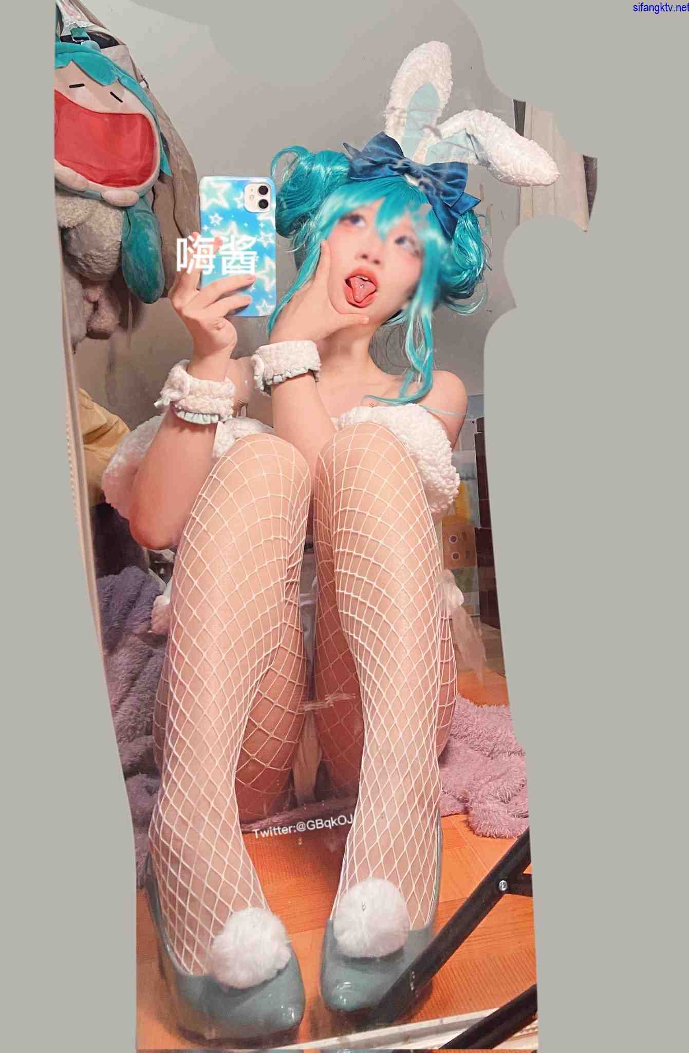 青春无敌 推特人气极品萝莉可甜可盐百变舞姬【嗨酱】高价定制裸舞、怼脸紫薇-第22张图片-萌站