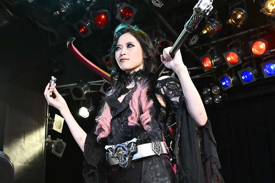 假面骑士加布[20][冲入！向着黑暗零食工厂！]-第1张图片-萌站