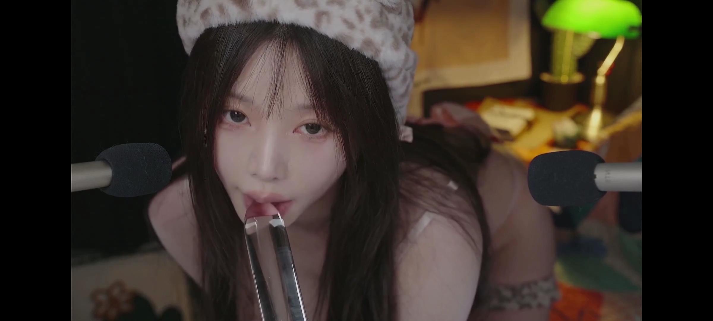 Yoonying25年3月无水印新资源-第1张图片-萌站