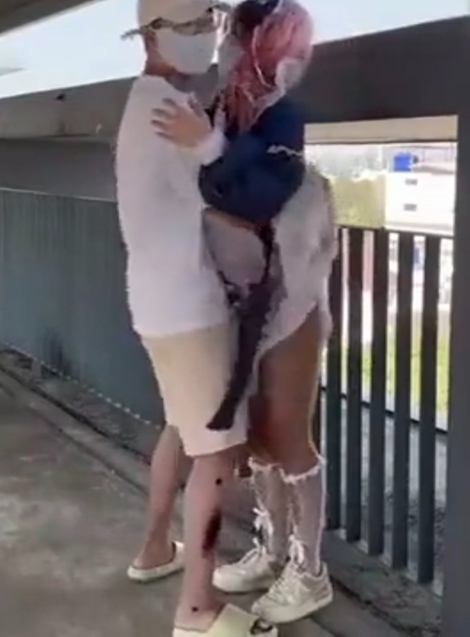 户外拍照时被摄影师插入-第1张图片-萌站