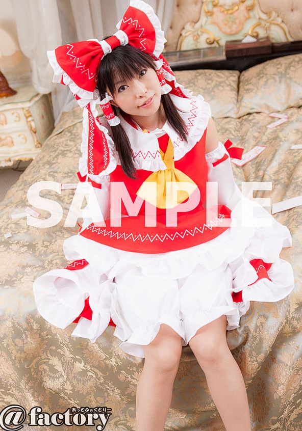 博丽灵梦写真图集-第1张图片-萌站