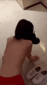 【某某门事件】天津大学校花 emlly 明明是金主爸爸的性奴母狗 还死不承认-第3张图片-萌站