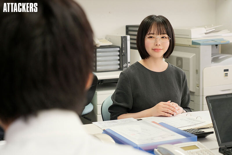 雖有訂婚女友，卻被地靜默的職場同事束縛並擠取了大量精液的故事-第1张图片-萌站