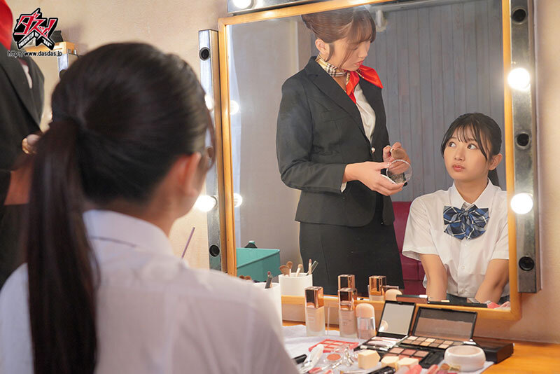 在充滿彈性的唇和舌頭交織的濕潤女同性戀之吻中，高挑美女BA被華麗美少女誘惑而墮入女同性戀的深淵。-第1张图片-萌站