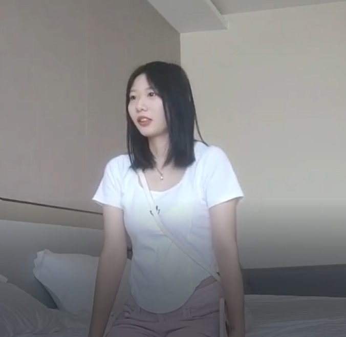 约炮/无tao/内she-长相甜美，似赵敏的清纯学生妹-第1张图片-萌站