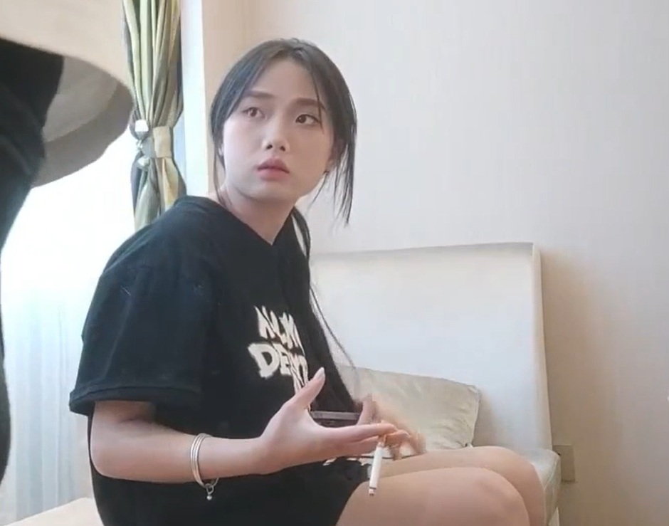 约炮19岁纹身小妹为了买手机，无tao-第1张图片-萌站