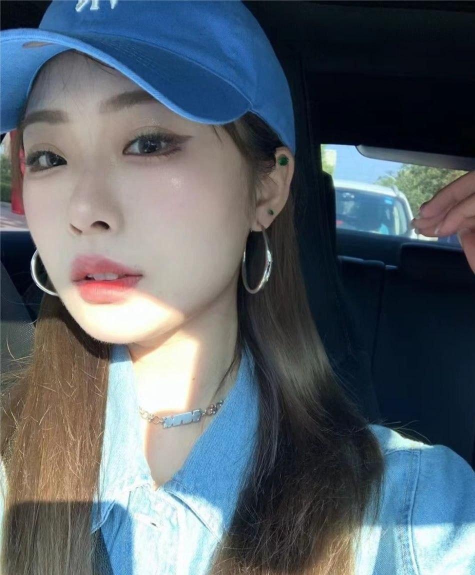   大连艺术学院老师❤️周诗琦❤️私生活真他妈猛，胸上写“母狗”，肚子上写“主人操我”-第2张图片-萌站