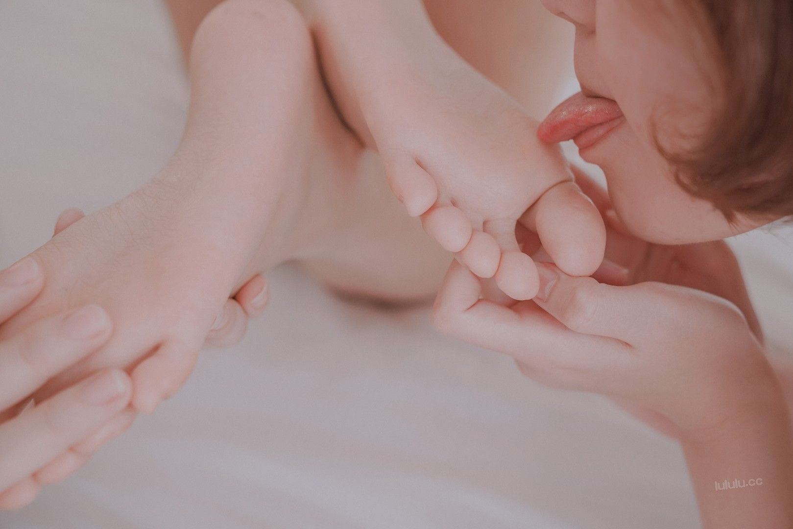 小鸟酱 全套视频 图片 超级大合集分篇3 其三 多人白丝黑丝玉足-第15张图片-萌站